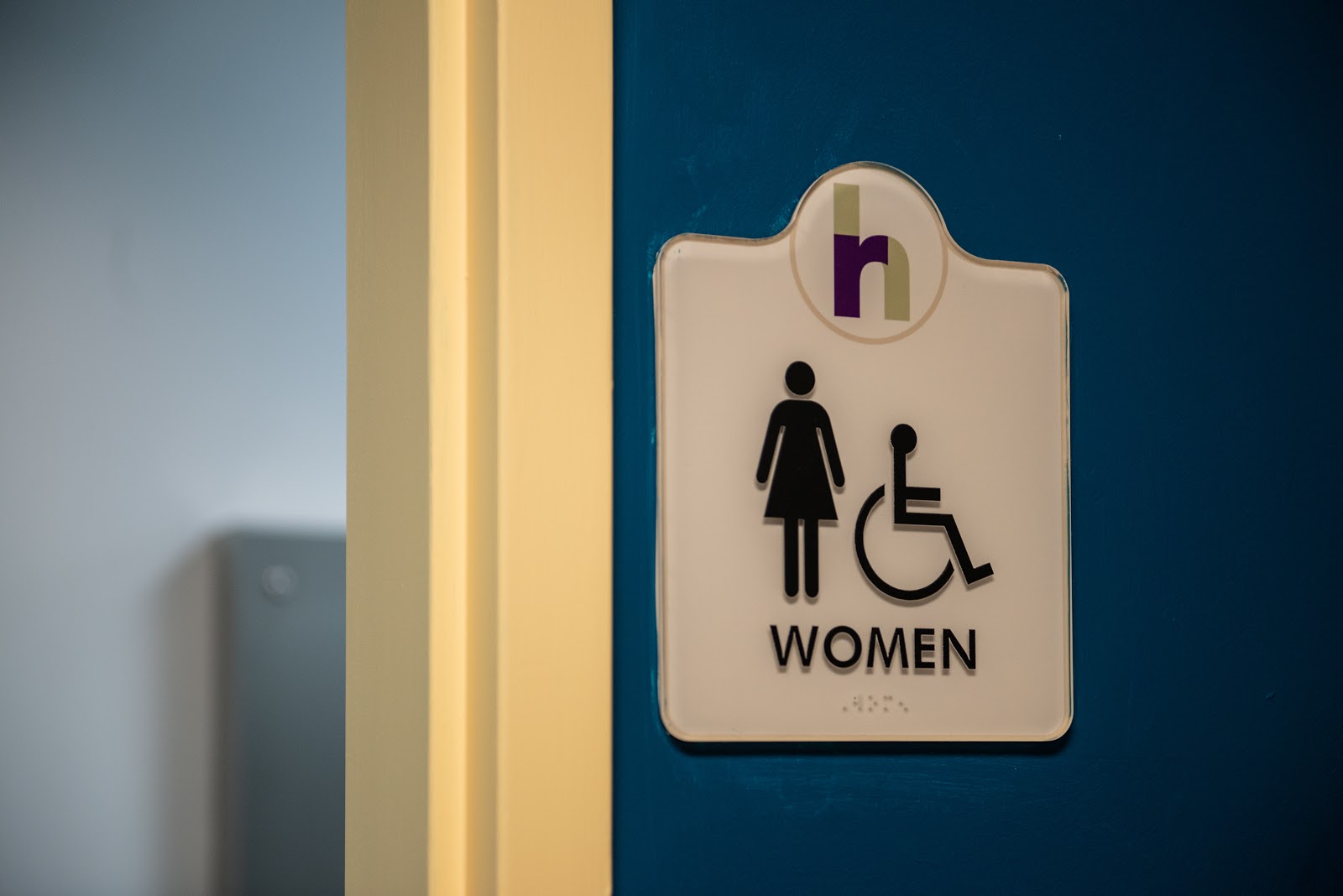 20-Rolling-Hills-Community-Church-ADA-Signage-product image 1