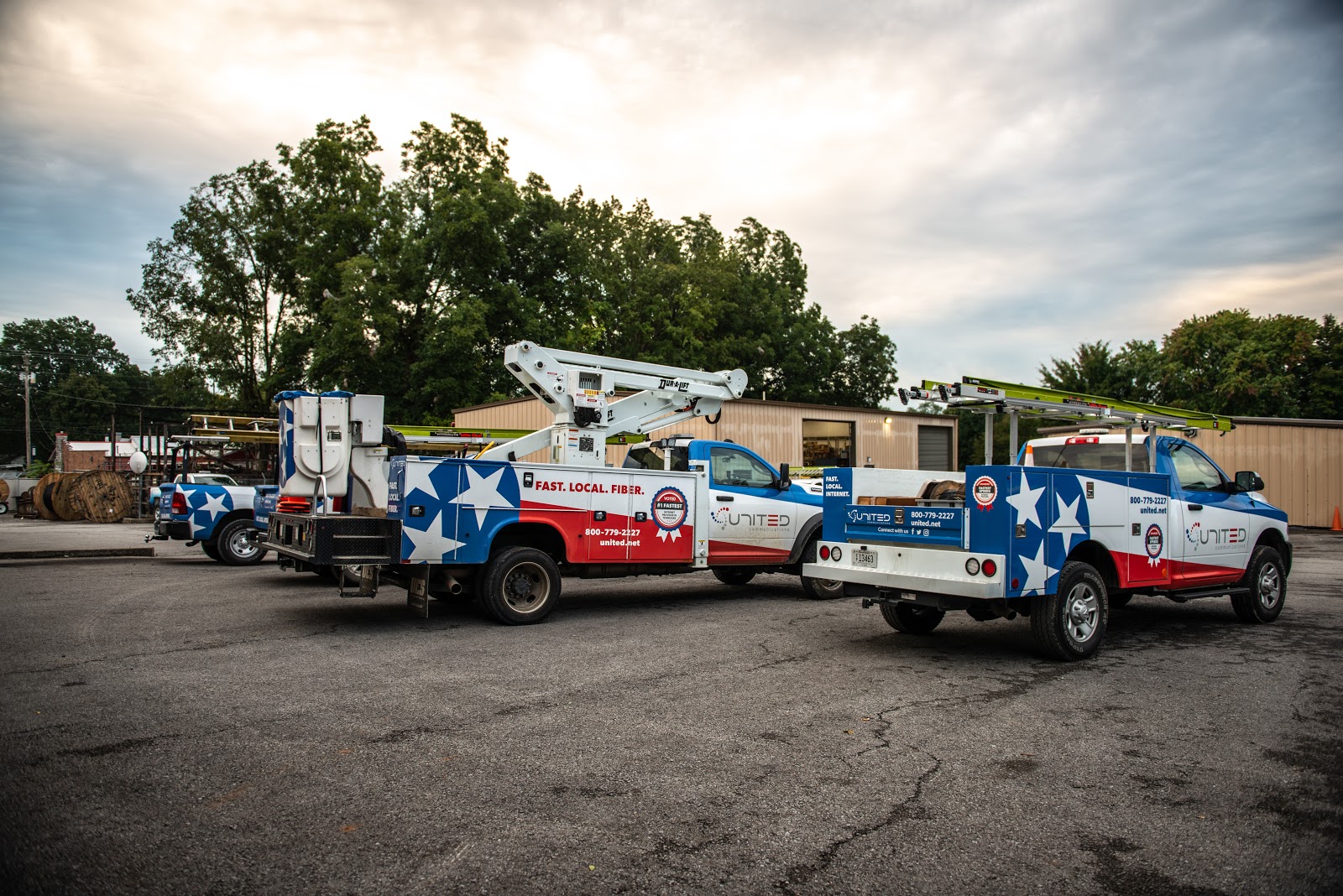 20-United-Communications-Vehicle-Wraps-19 Product image