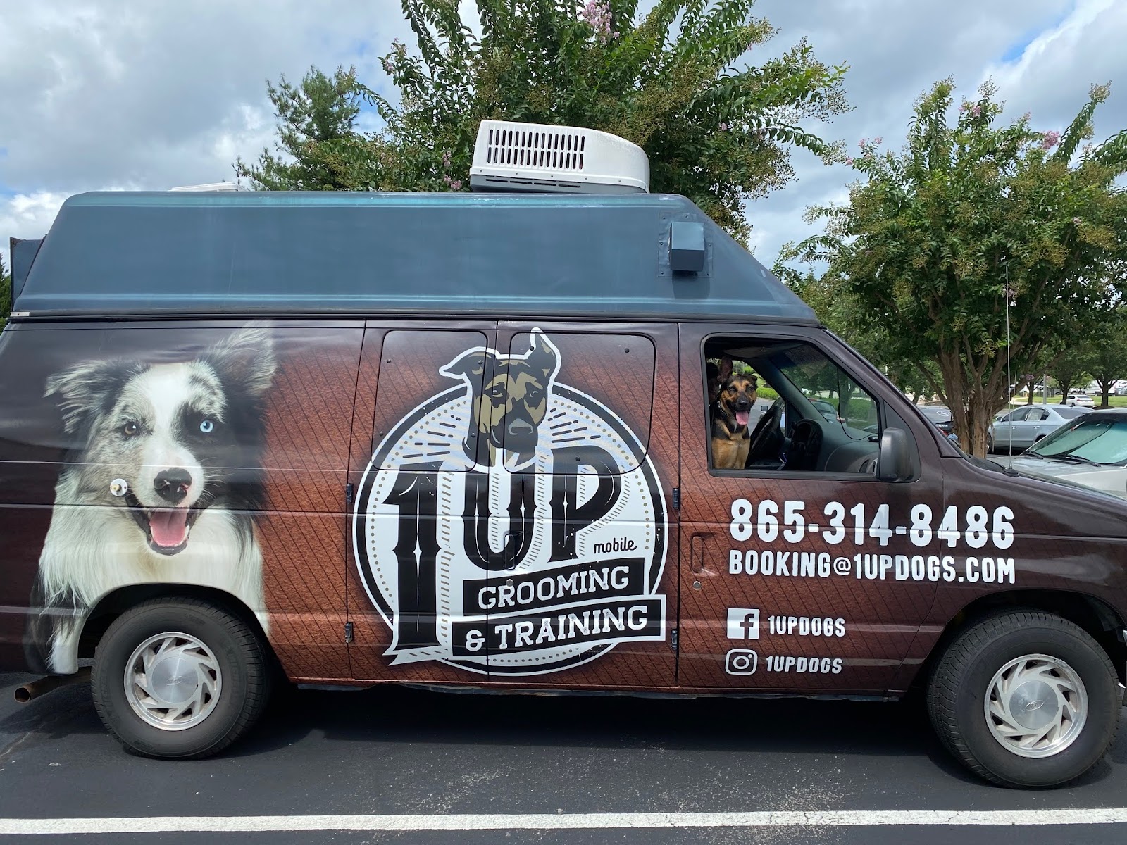 CB-Grooming-Van-Wrap-product image 1